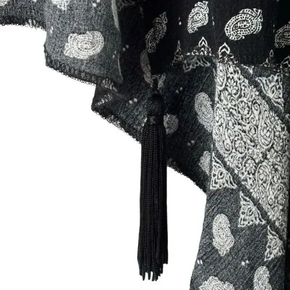 Selga one size black & white paisley tassel ruana open front - Picture 8 of 12